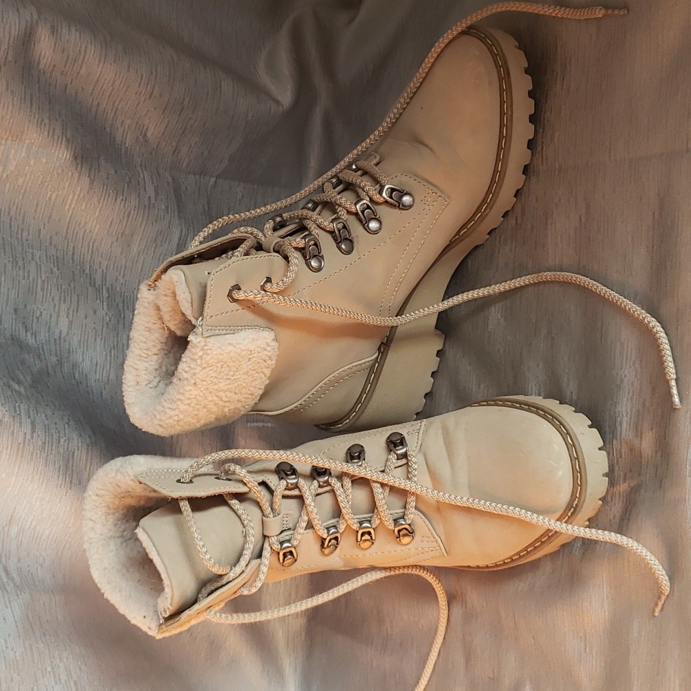 Dolce Vita combat/hiking boots